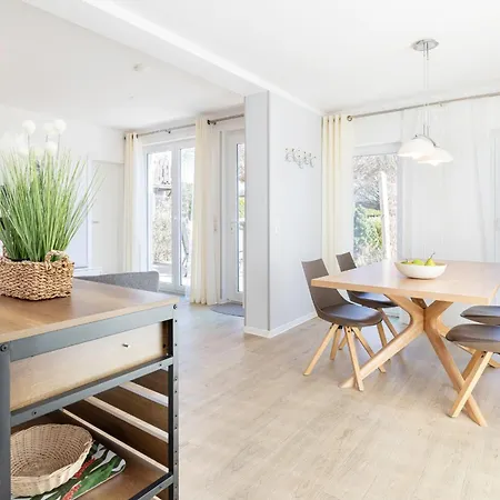 K1 - Strandhaus Koenigsberger Allee 8 - Feriendomizil Hollich *
